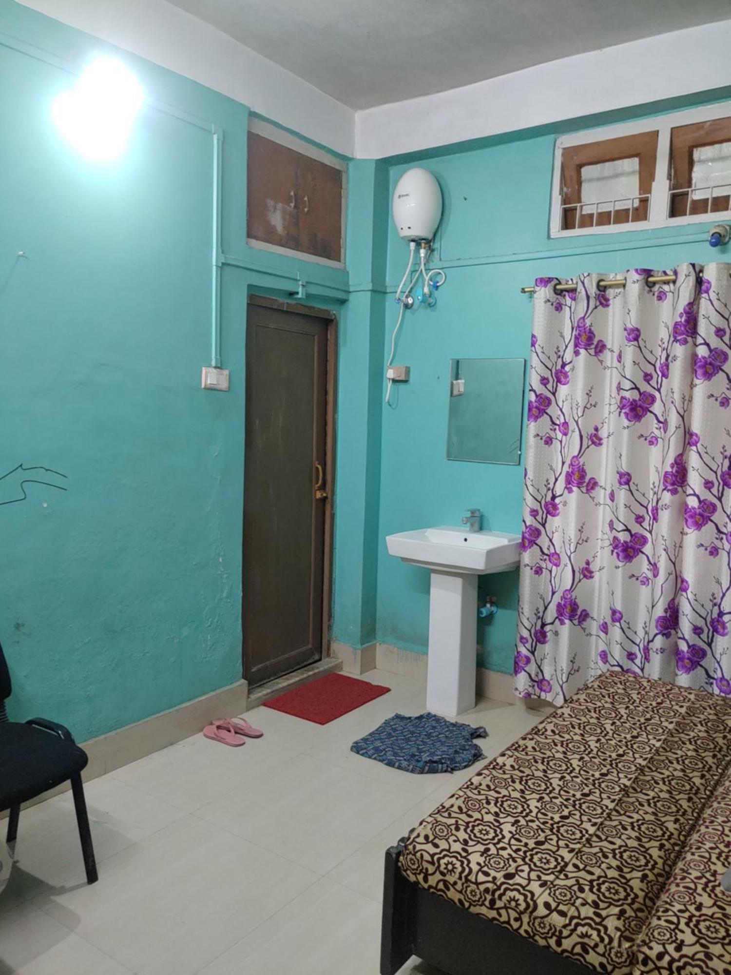 Comfort Inn Kamakhya Jn 구와하티 객실 사진